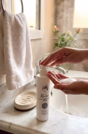 Savon Liquide à l’Eau de Rose – 220 ml - miniature 3