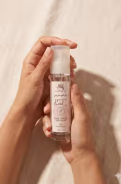 Eau de rose spray 50ml format voyage – hydrolat bio Rose de Damas à emporter partout - miniature 4